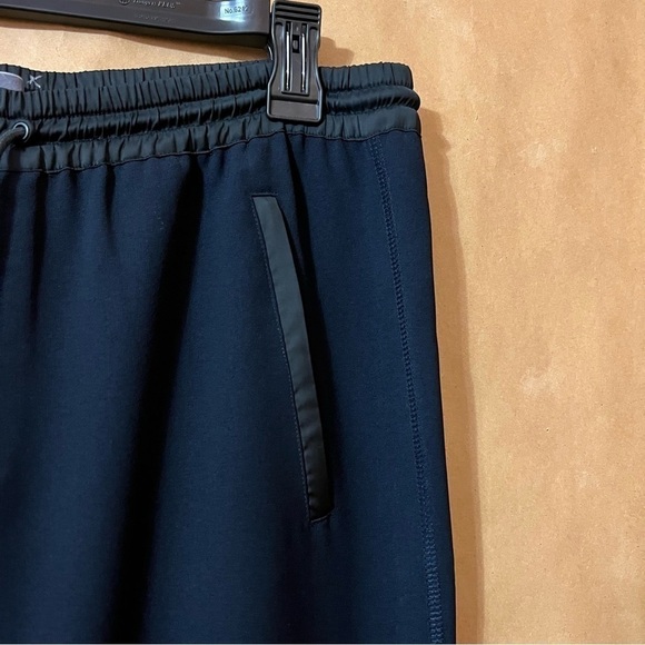 Vince | Performance Jogger Pants Crepe Pull-On Drawstring Trouser Joggers Size L - Picture 6 of 11